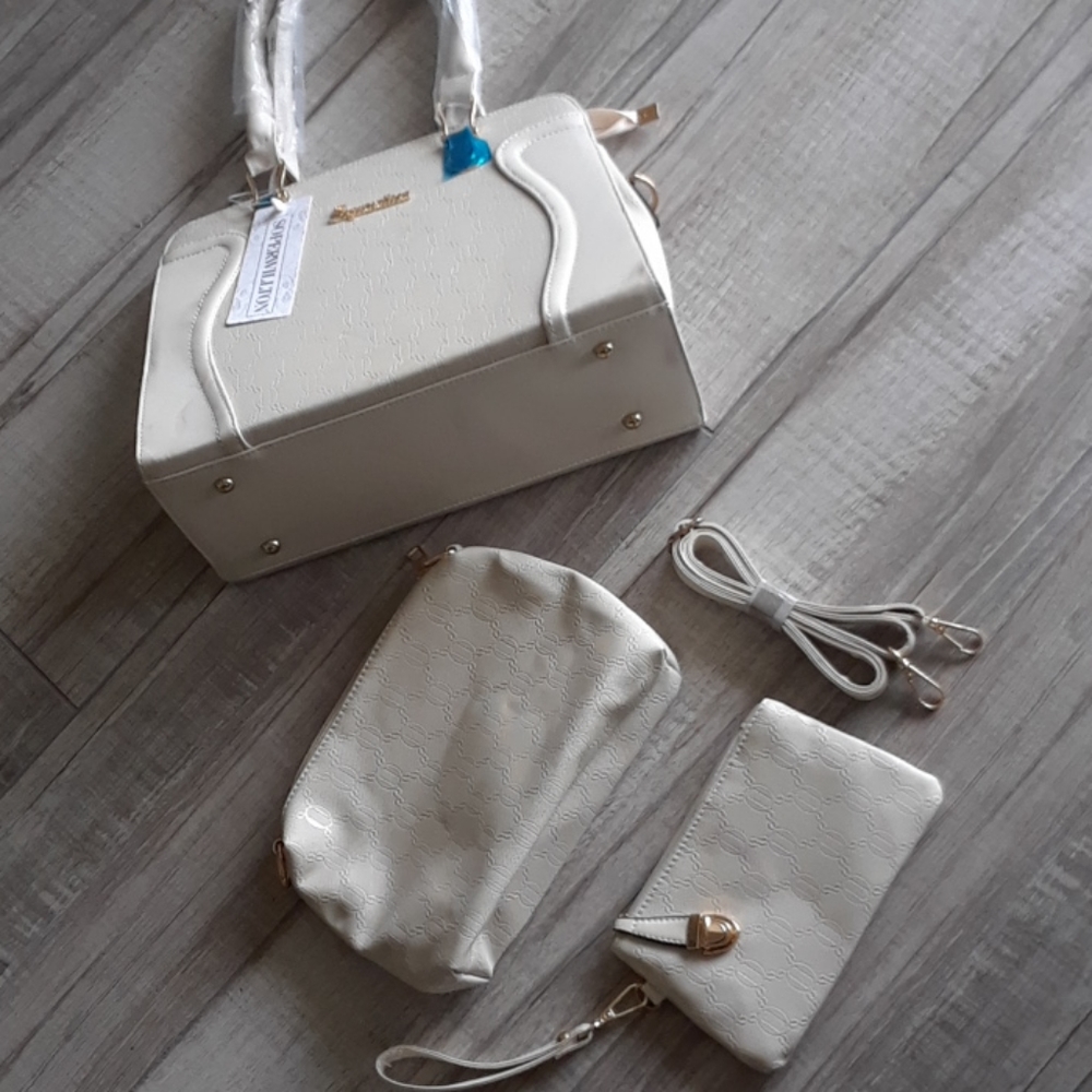 SOPERWILLTON BAG SET..NWT..FLAW